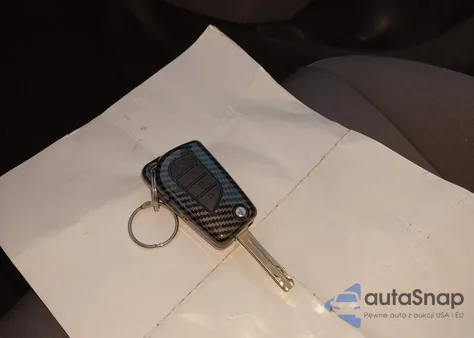 2018 Toyota Camry Le из США, поврежденный, VIN 4T1B11HK4JU611012